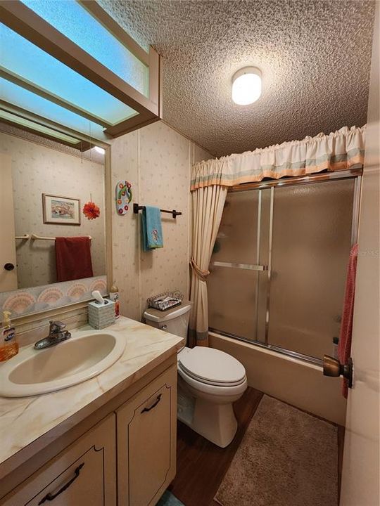 For Sale: $91,500 (2 beds, 2 baths, 984 Square Feet)