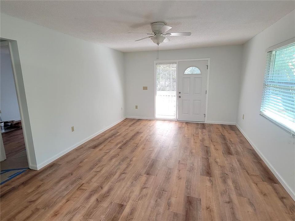 Recently Rented: $2,700 (2 beds, 2 baths, 900 Square Feet)