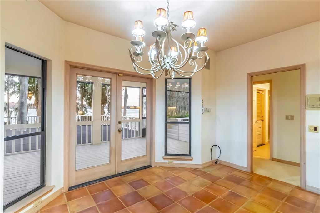 Eat in Space Overlooking 1st Floor Screened-In Porch