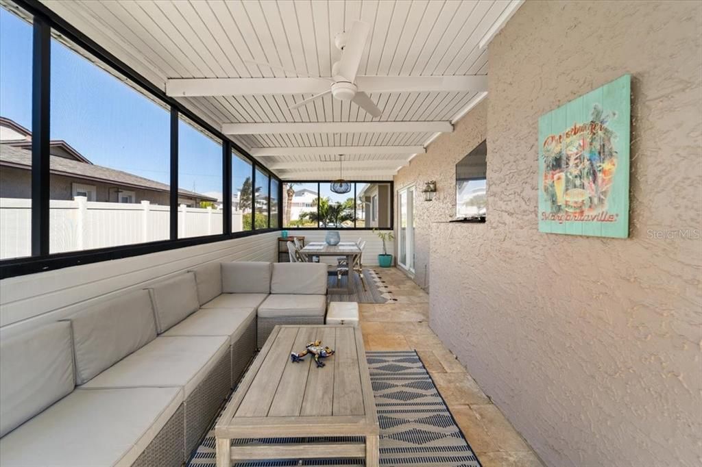 Active With Contract: $850,000 (3 beds, 3 baths, 2561 Square Feet)