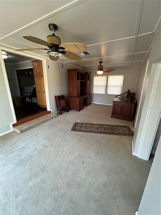 For Rent: $1,750 (2 beds, 1 baths, 1082 Square Feet)