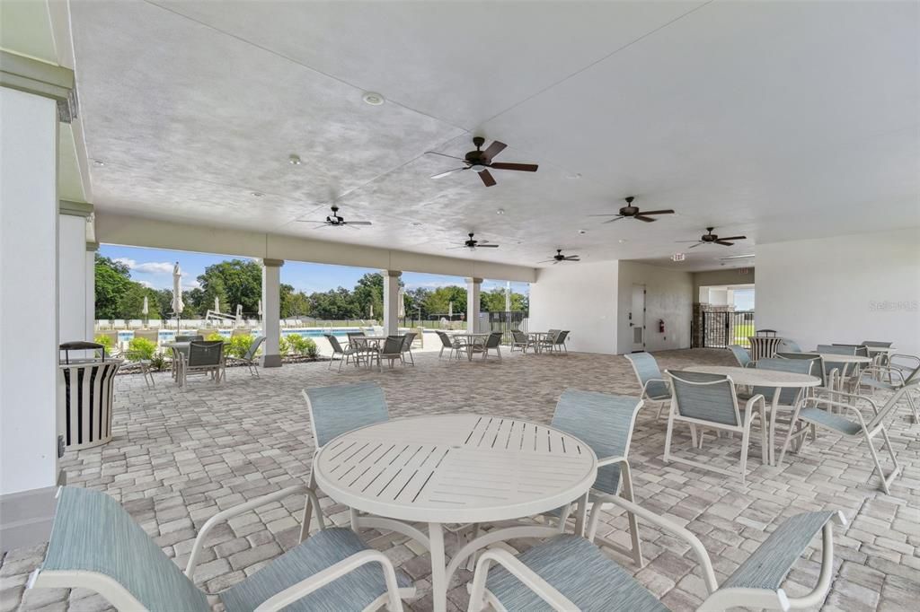 Active With Contract: $387,900 (4 beds, 3 baths, 2207 Square Feet)