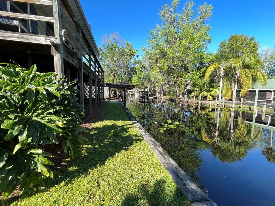 最近售出: $285,000 (2 贝兹, 1 浴室, 900 平方英尺)