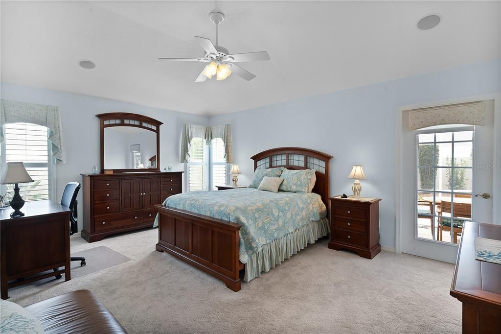 LARGE MASTER BEDROOM, ENTRY/EXIT TO POOL AREA