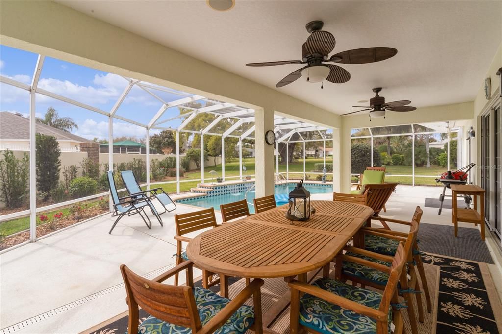 OPEN COVERED LANAI, OVERSIZED PRIVATE BACK YARD