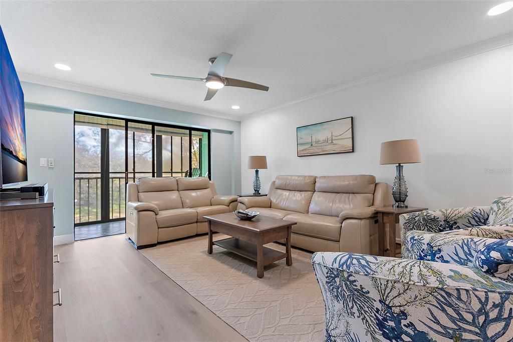 Active With Contract: $2,700 (2 beds, 2 baths, 1200 Square Feet)