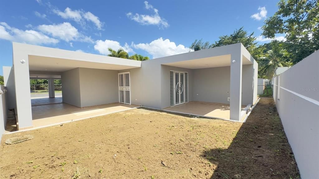 Vendido Recientemente: $295,000 (3 camas, 2 baños, 1350 Pies cuadrados)