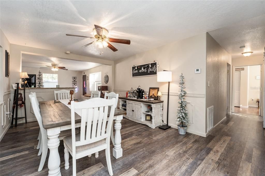 Recently Sold: $387,400 (3 beds, 1 baths, 1240 Square Feet)