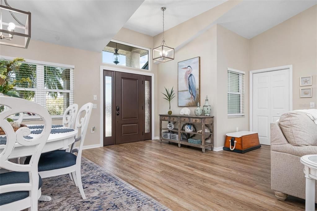 Active With Contract: $870,000 (3 beds, 3 baths, 2147 Square Feet)