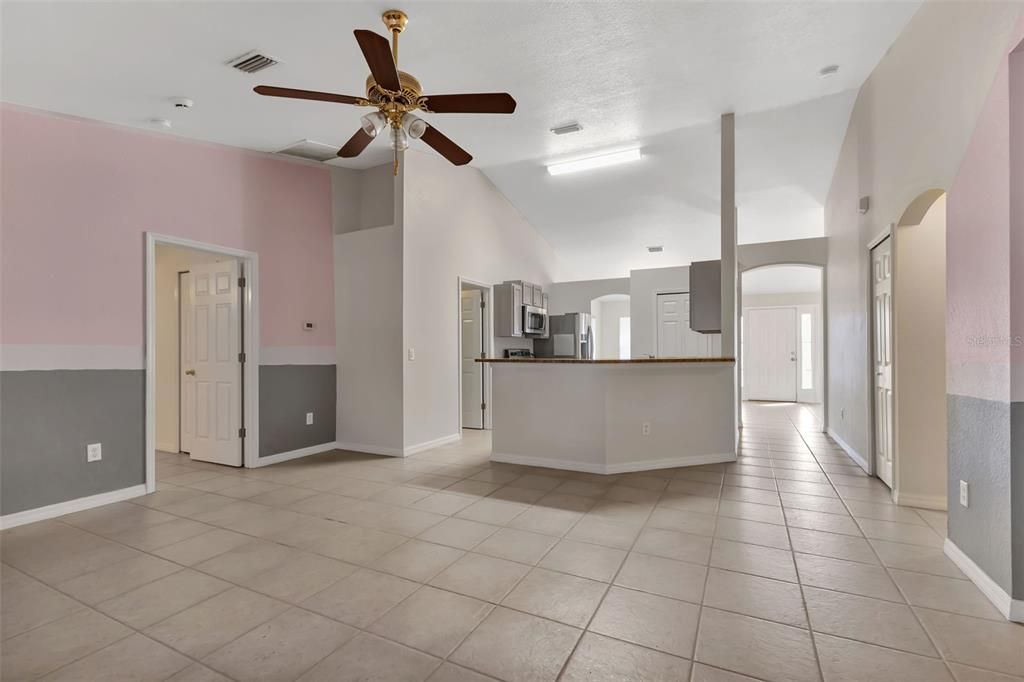 Active With Contract: $575,000 (3 beds, 2 baths, 1674 Square Feet)