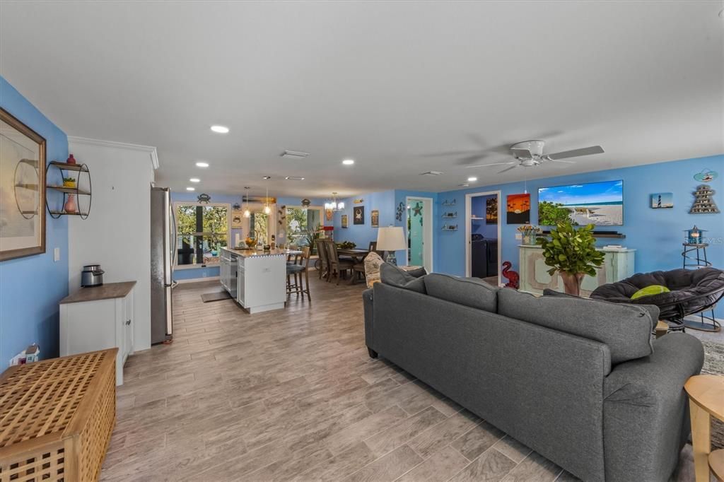 Active With Contract: $1,850,000 (4 beds, 3 baths, 1801 Square Feet)