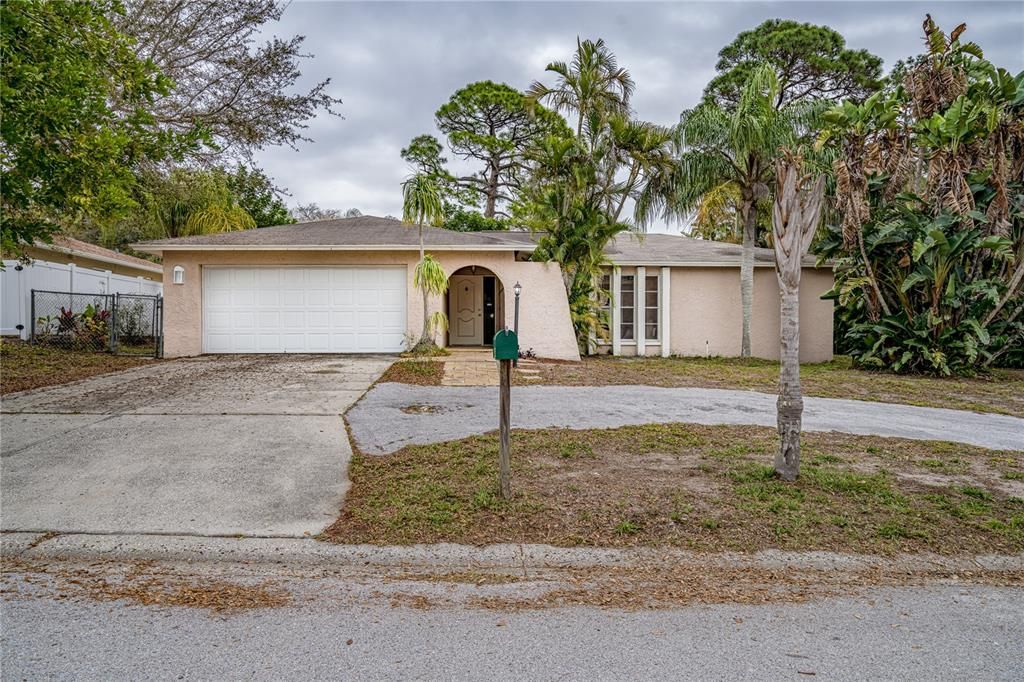 Recently Sold: $539,900 (4 beds, 2 baths, 1856 Square Feet)