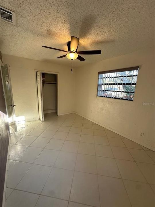 For Rent: $2,600 (2 beds, 1 baths, 908 Square Feet)