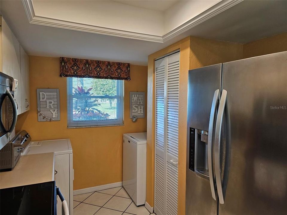 For Rent: $3,000 (2 beds, 2 baths, 1338 Square Feet)