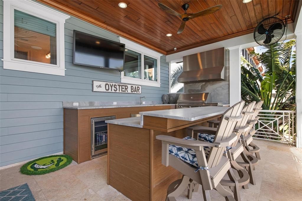 Outdoor kitchen and dining