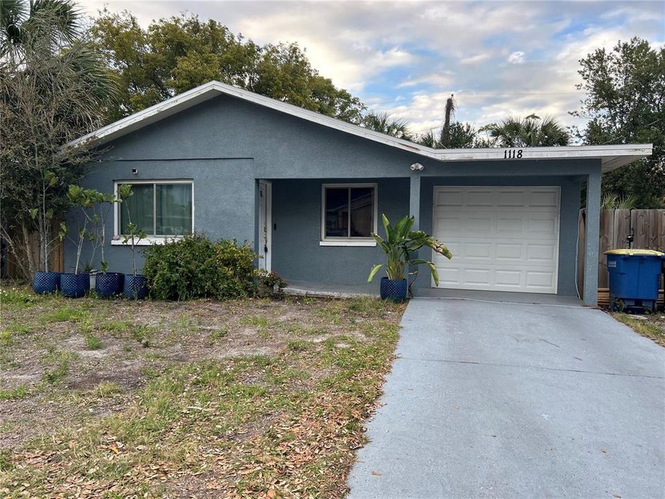 Recently Sold: $290,000 (3 beds, 1 baths, 1016 Square Feet)
