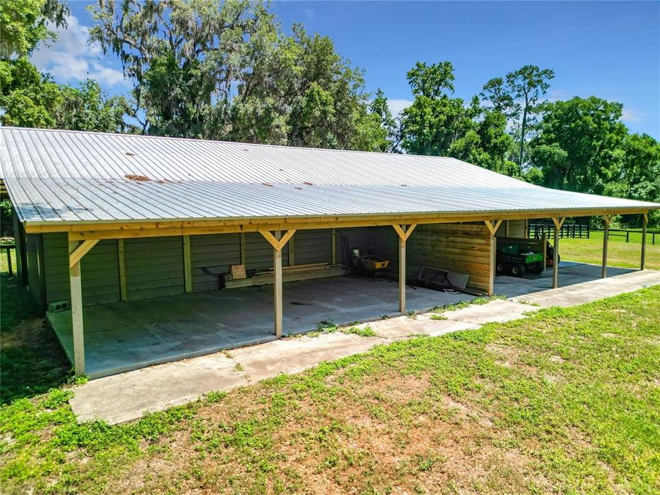 Active With Contract: $1,175,000 (3 beds, 2 baths, 2368 Square Feet)