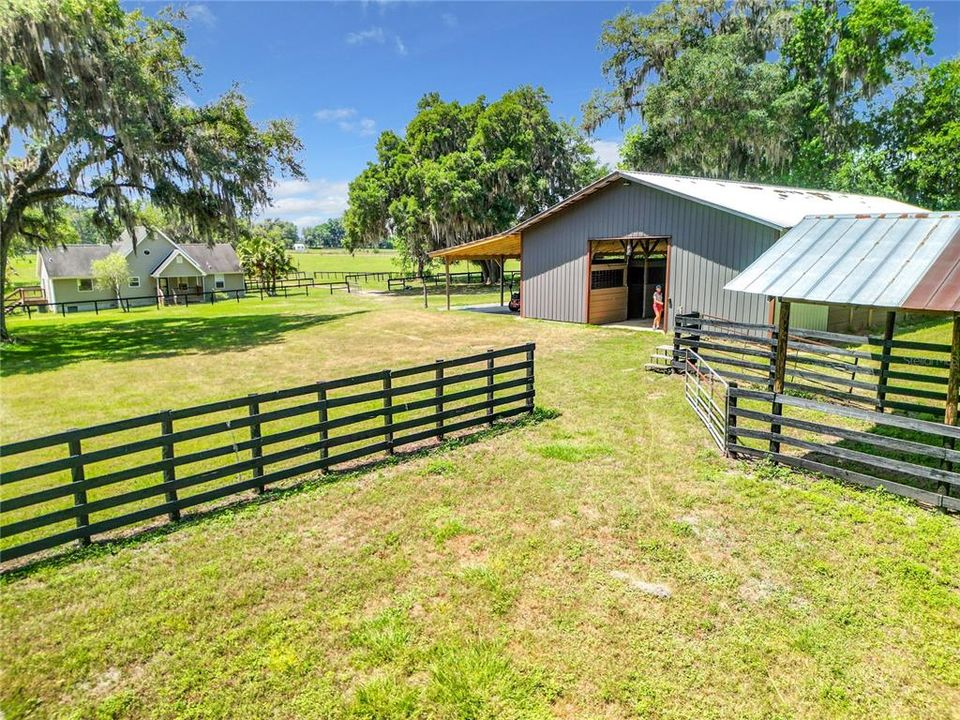 Active With Contract: $1,175,000 (3 beds, 2 baths, 2368 Square Feet)