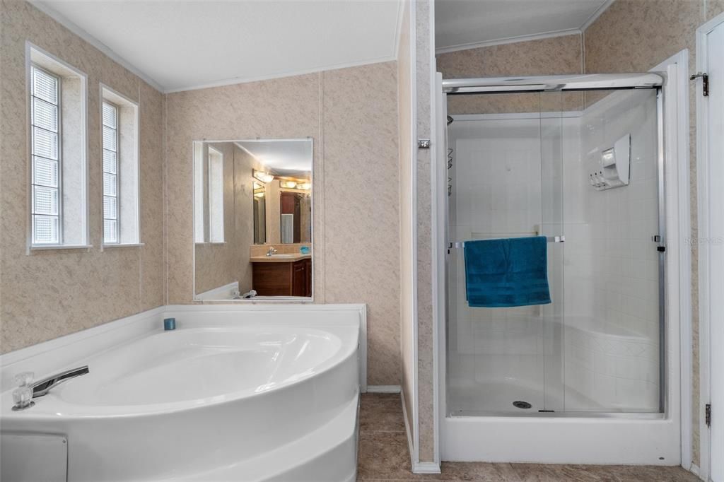 最近售出: $270,000 (3 贝兹, 2 浴室, 1512 平方英尺)