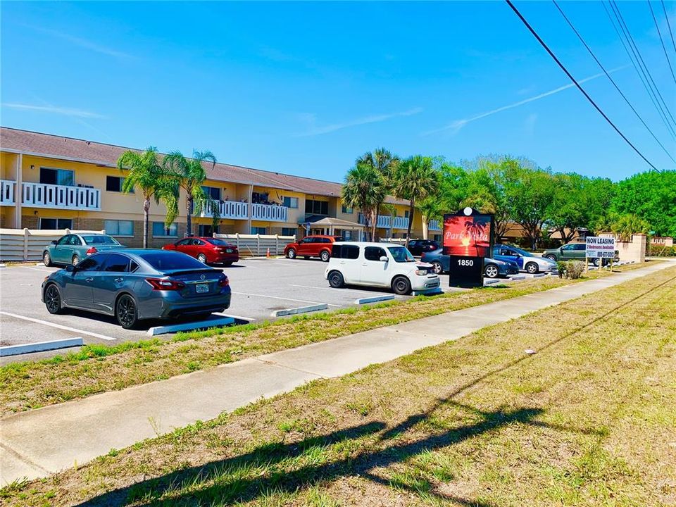 Recently Rented: $1,000 (1 beds, 1 baths, 670 Square Feet)