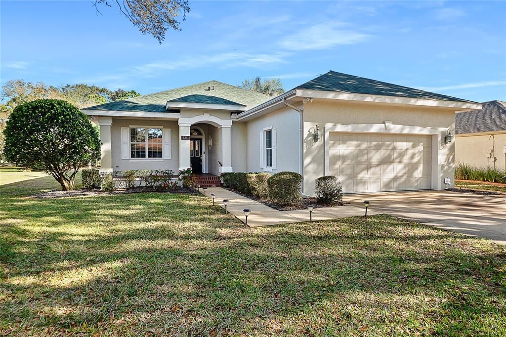 Active With Contract: $419,900 (3 beds, 2 baths, 2050 Square Feet)