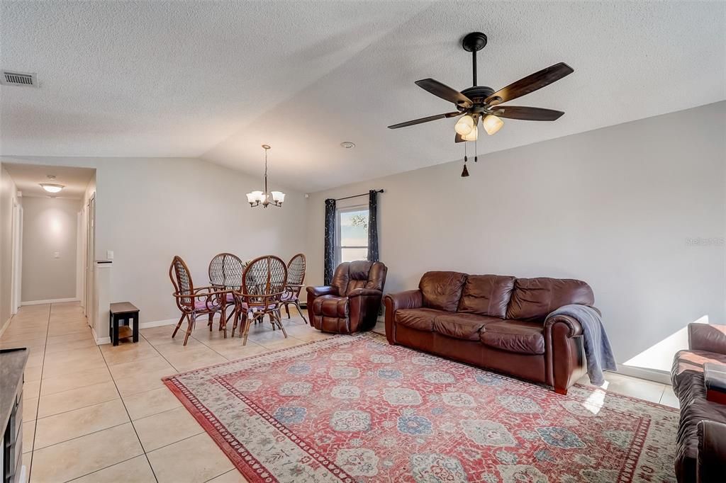 For Sale: $369,990 (3 beds, 2 baths, 1546 Square Feet)