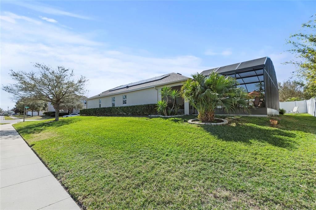 Active With Contract: $399,000 (4 beds, 2 baths, 2017 Square Feet)