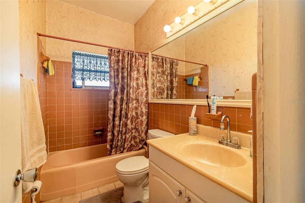 待售: $419,500 (3 贝兹, 2 浴室, 1297 平方英尺)
