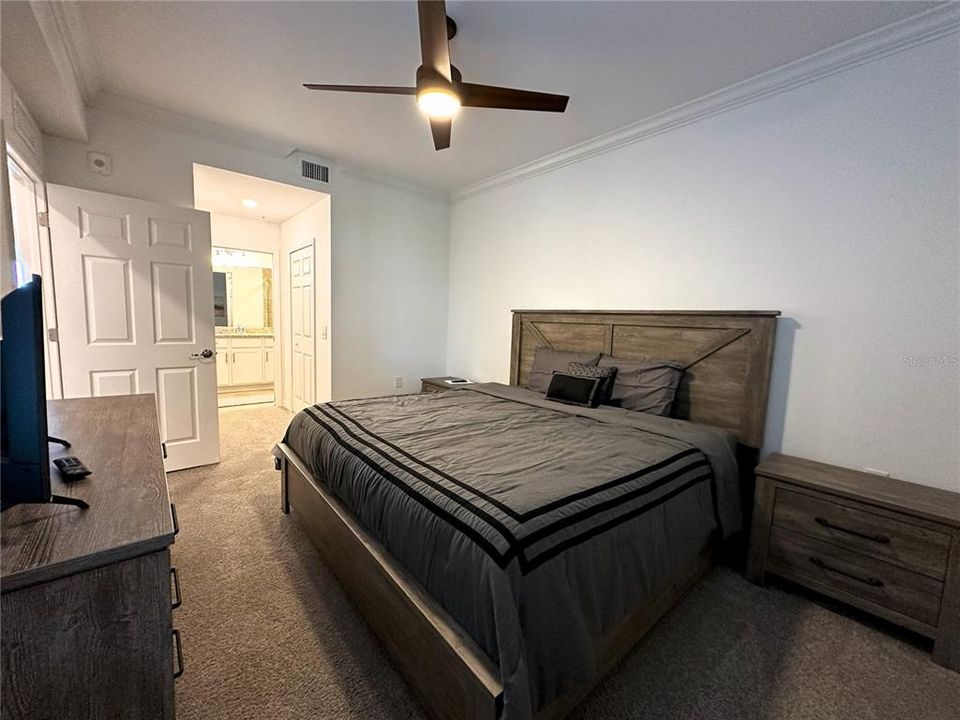 For Rent: $3,000 (2 beds, 2 baths, 1154 Square Feet)
