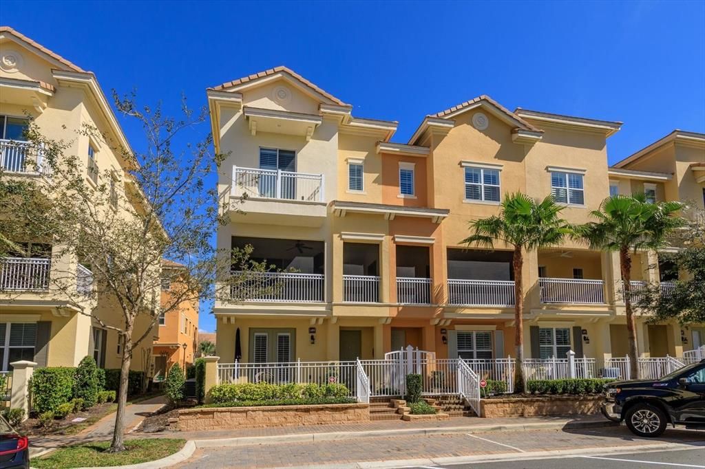 Recently Sold: $539,000 (3 beds, 4 baths, 2187 Square Feet)