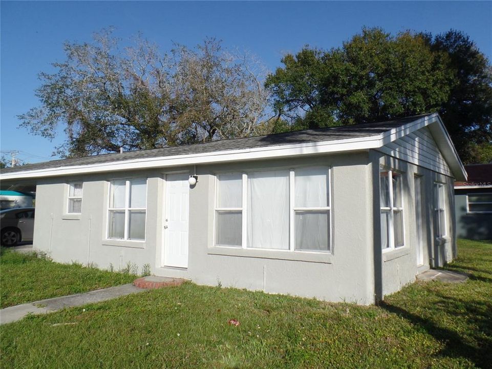 Recently Rented: $1,695 (2 beds, 2 baths, 912 Square Feet)