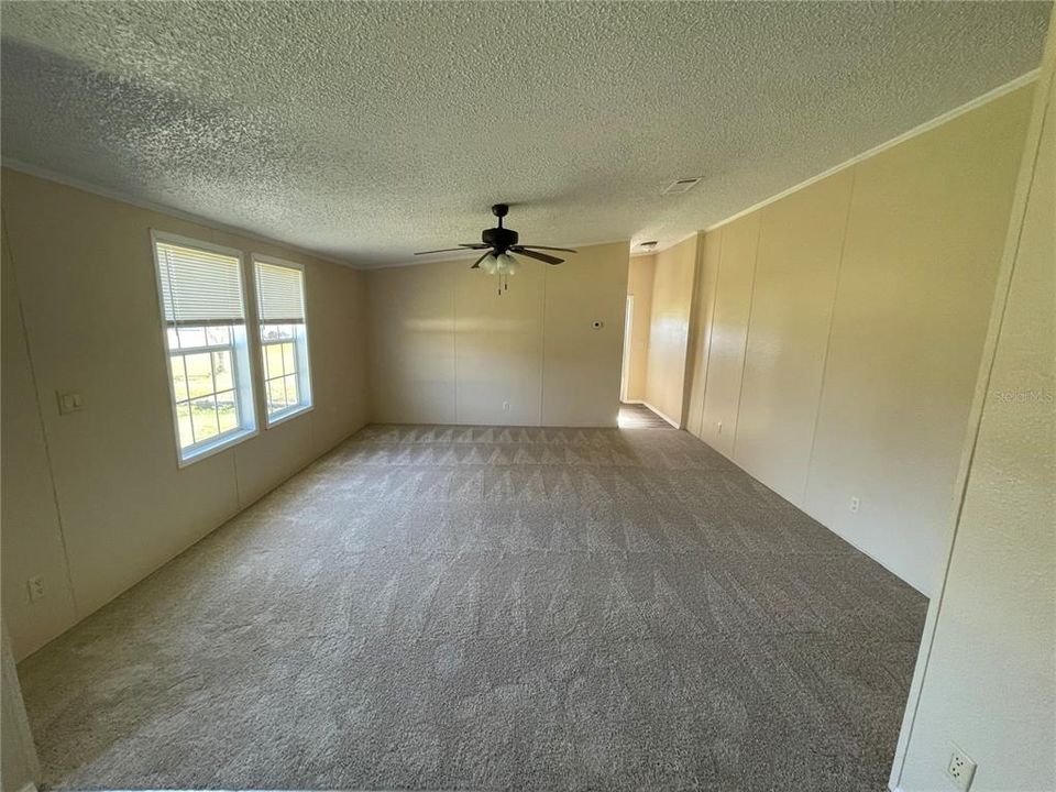 Active With Contract: $285,000 (4 beds, 2 baths, 2280 Square Feet)