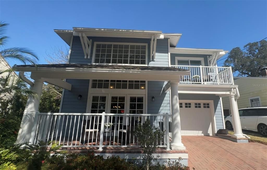 Recently Sold: $653,000 (3 beds, 2 baths, 1692 Square Feet)