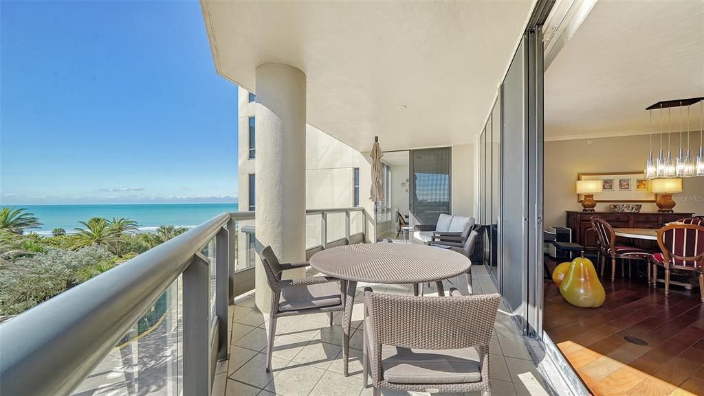 For Sale: $2,795,000 (3 beds, 4 baths, 3045 Square Feet)