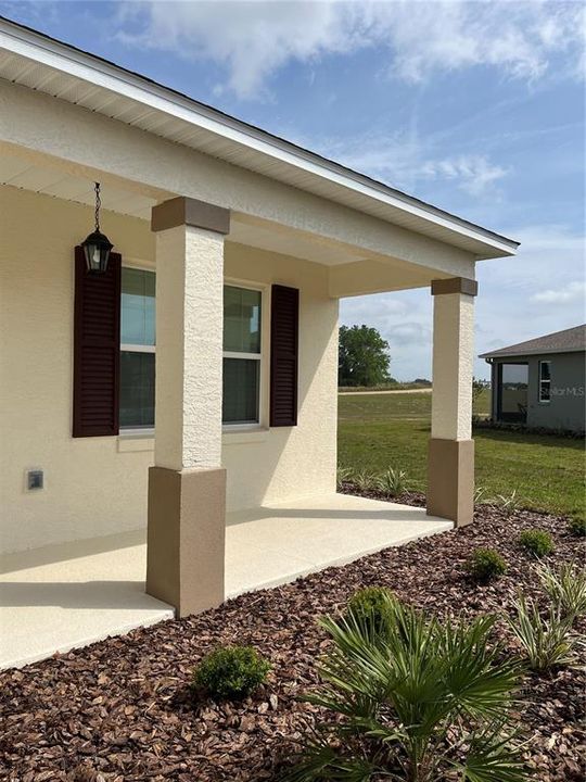 Recently Rented: $2,400 (3 beds, 2 baths, 2128 Square Feet)