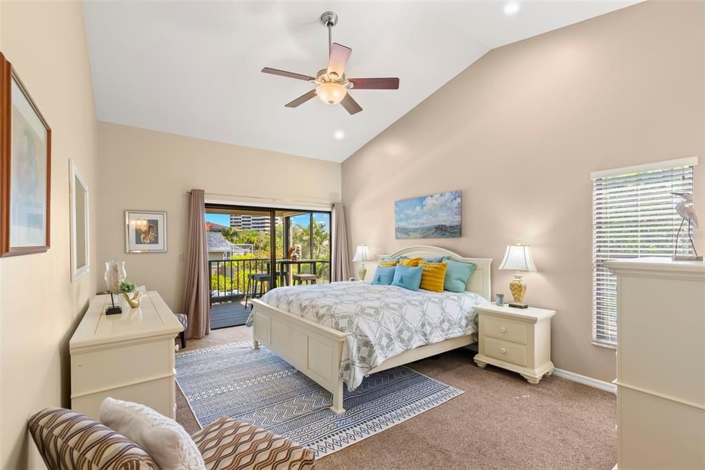 Active With Contract: $1,025,000 (3 beds, 2 baths, 2078 Square Feet)