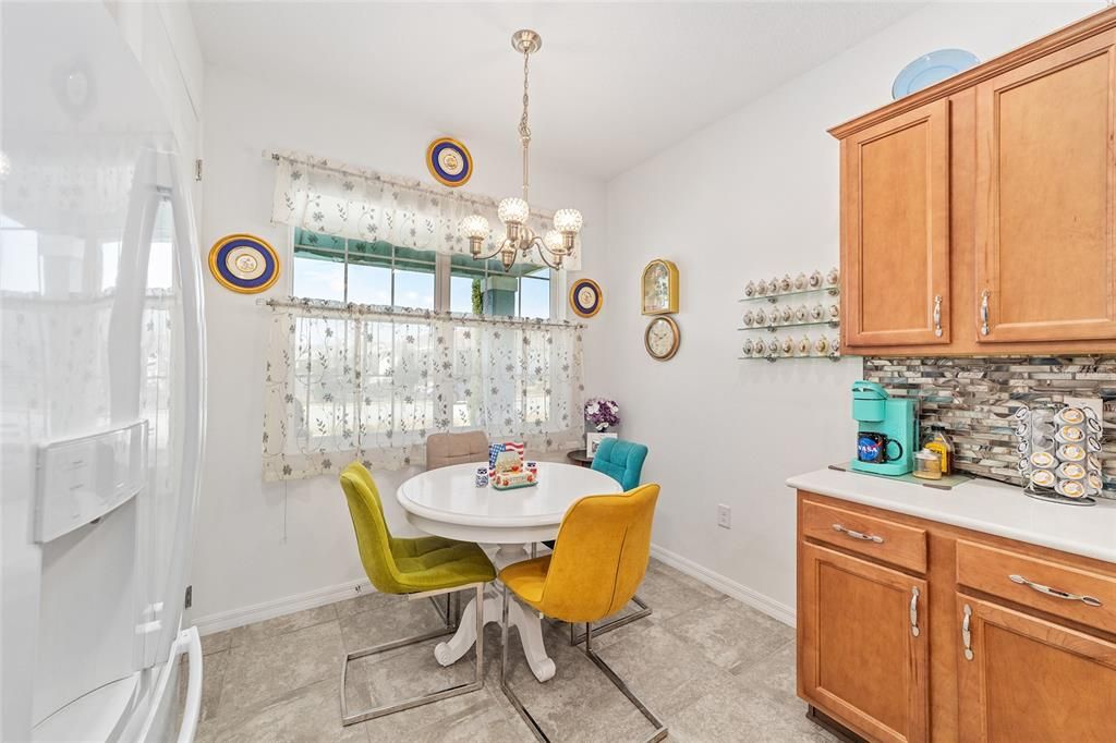 Active With Contract: $269,000 (2 beds, 2 baths, 1706 Square Feet)