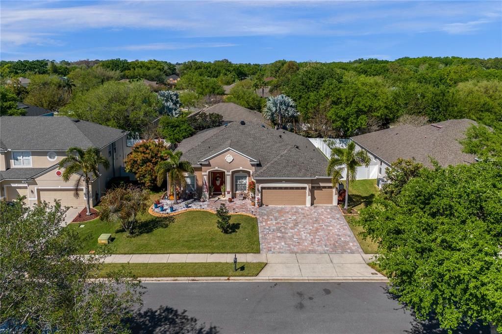 Recently Sold: $750,000 (5 beds, 3 baths, 2544 Square Feet)