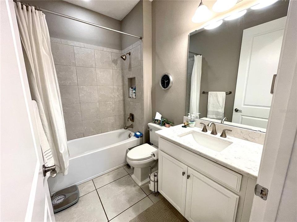 2nd Bathroom