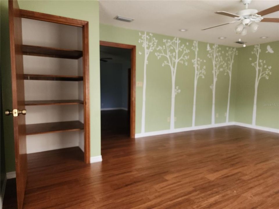 For Rent: $2,900 (3 beds, 2 baths, 1898 Square Feet)