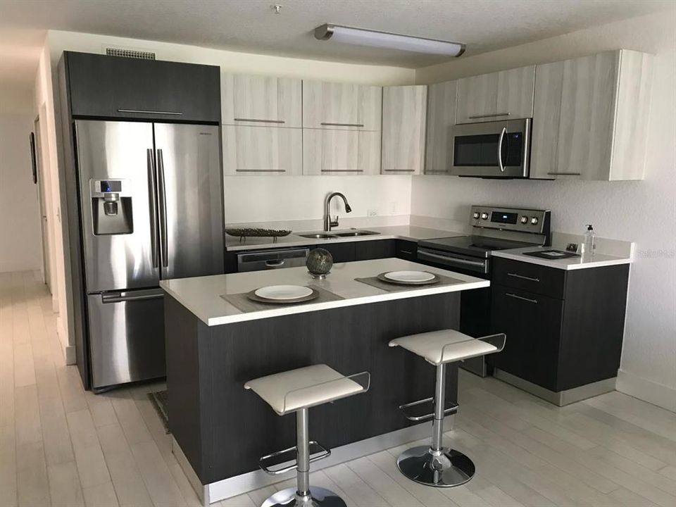 Recently Rented: $1,600 (1 beds, 1 baths, 861 Square Feet)