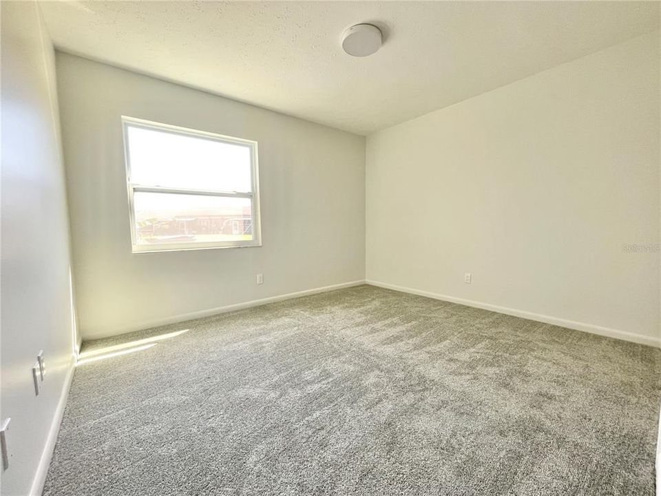 For Sale: $157,500 (2 beds, 1 baths, 794 Square Feet)