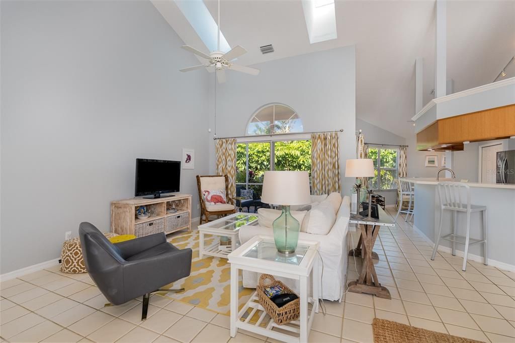 Active With Contract: $535,000 (3 beds, 2 baths, 1629 Square Feet)
