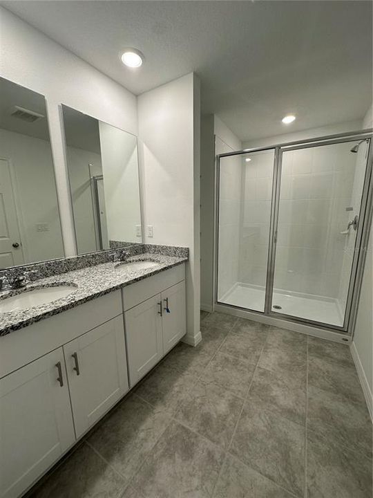 Active With Contract: $2,200 (3 beds, 2 baths, 1566 Square Feet)