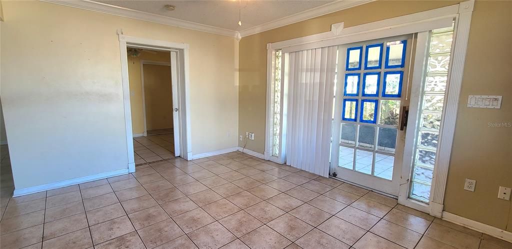 Active With Contract: $199,900 (4 beds, 2 baths, 1328 Square Feet)