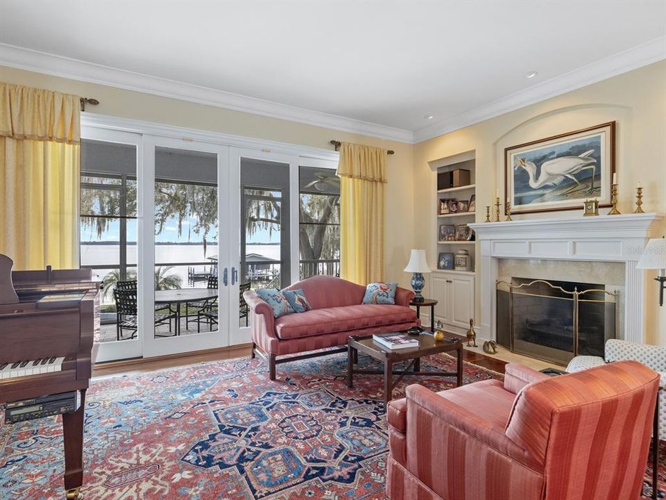 For Sale: $4,975,000 (6 beds, 6 baths, 7400 Square Feet)