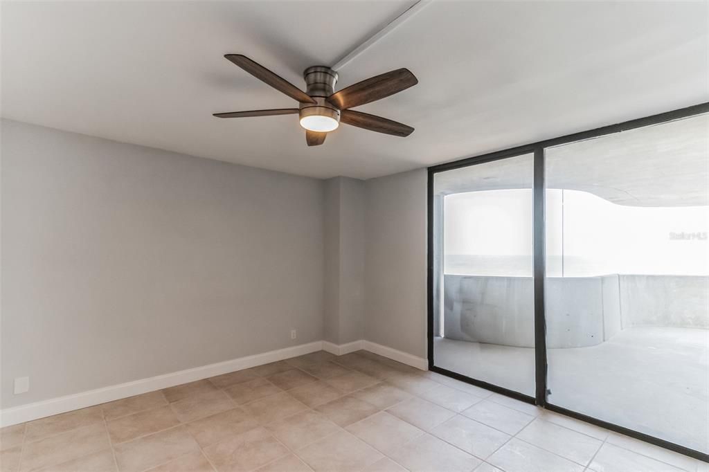 Active With Contract: $469,900 (2 beds, 2 baths, 1347 Square Feet)