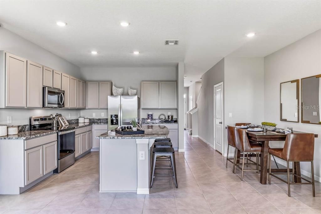 For Sale: $366,340 (3 beds, 2 baths, 1758 Square Feet)