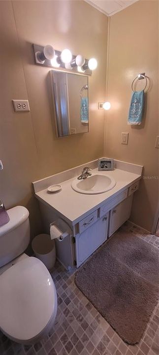 For Sale: $105,000 (2 beds, 2 baths, 1228 Square Feet)