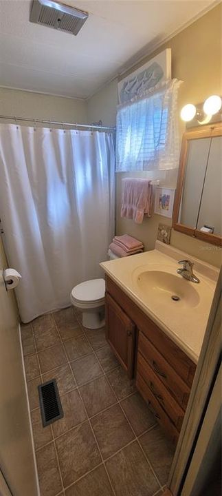 For Sale: $105,000 (2 beds, 2 baths, 1228 Square Feet)